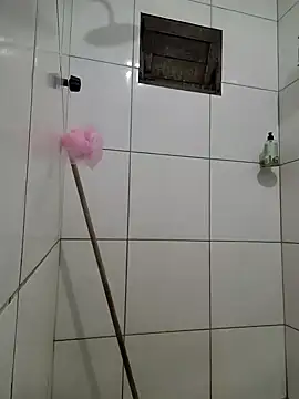 PraCoroa2025 online show from October 21, 2025, 1:06 am