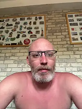 Cedric7653 online show from May 28, 2026, 2:25 pm