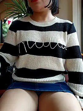 Mina-02 online show from October 31, 2025, 6:47 am