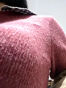 Snapshot of Mina-02 chatting on February 12, 2026, 7:03 am Mina-02 online show from February 12, 2026, 7:03 am