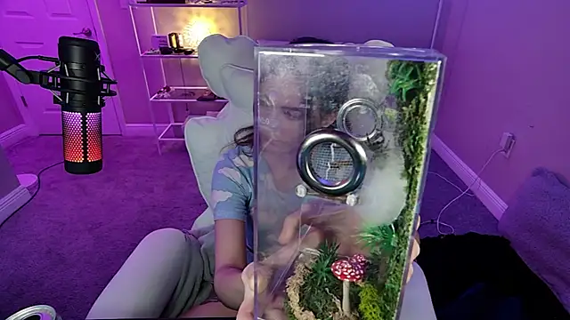 AngieFae  online show from November 27, 2025, 1:07 am