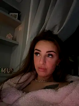 Snapshot of Spicy_Valentina chatting on November 9, 2025, 9:35 pm Spicy Valentina online show from November 9, 2025, 9:35 pm