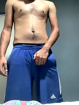 Snapshot of montananew chatting on December 5, 2025, 12:52 am montananew online show from December 5, 2025, 12:52 am