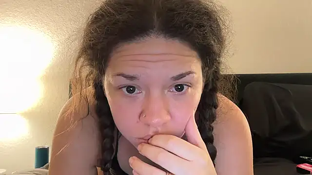 brownishboo online show from June 5, 2026, 2:40 am