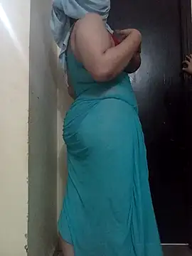 Snapshot of sirina11 chatting on November 8, 2025, 9:35 pm sirina11 online show from November 8, 2025, 9:35 pm