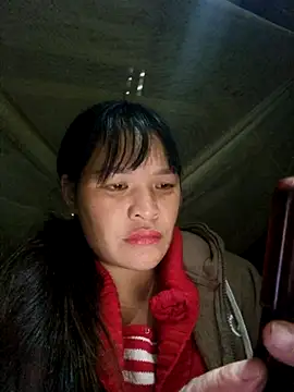 chipu06 online show from November 19, 2025, 2:22 am