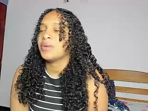 Snapshot of Angel-love02 chatting on October 26, 2025, 5:46 am Angel-love02 online show from October 26, 2025, 5:46 am