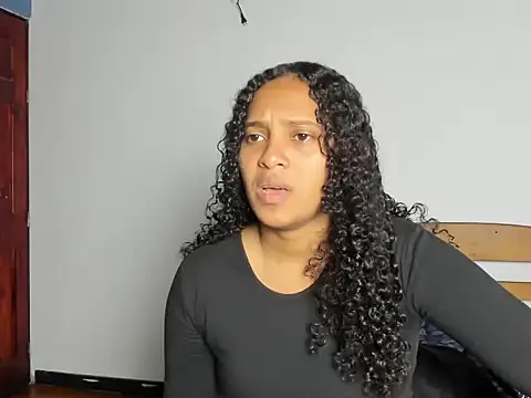 Snapshot of Angel-love02 chatting on November 5, 2025, 7:03 pm Angel-love02 online show from November 5, 2025, 7:03 pm