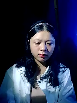 lisa-bae00 online show from November 11, 2025, 9:59 pm