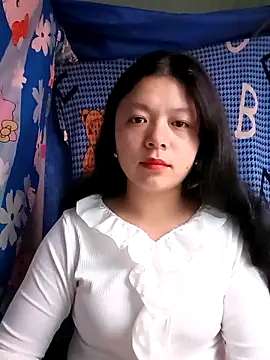 lisa-bae00 online show from February 17, 2026, 11:44 pm