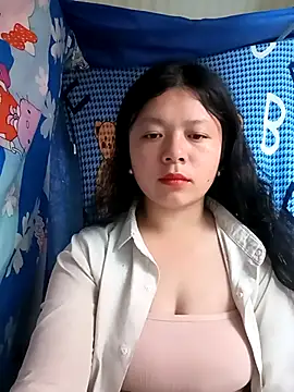 lisa-bae00 online show from February 22, 2026, 12:12 am