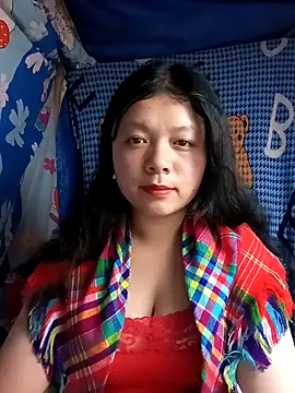 lisa-bae00 online show from March 3, 2026, 12:11 pm