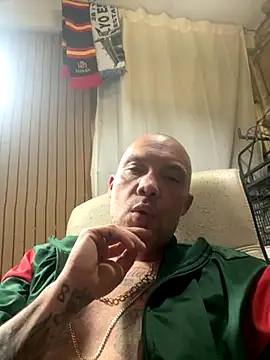 gitanoMad online show from November 22, 2025, 7:46 pm