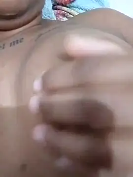 Snapshot of Jennyy31 chatting on October 27, 2025, 9:57 am Jennyy31 online show from October 27, 2025, 9:57 am