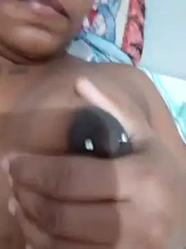 Jennyy31 online show from November 18, 2025, 9:47 am