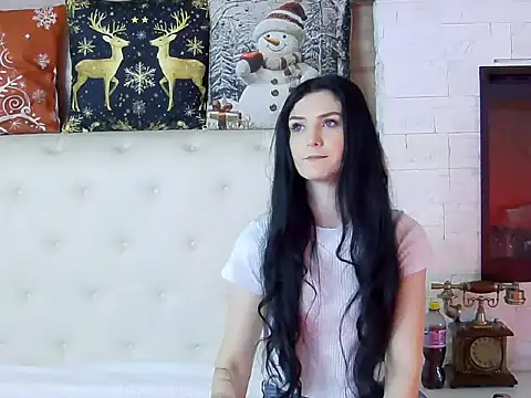 KendraNoir online show from December 17, 2025, 6:08 am