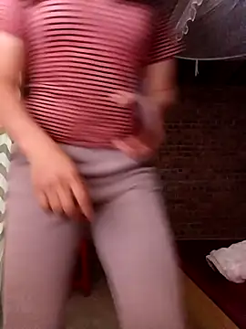 Snapshot of sowbibi chatting on December 3, 2025, 12:47 pm sowbibi online show from December 3, 2025, 12:47 pm