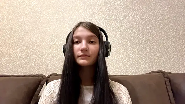 Snapshot of auroracus chatting on October 28, 2025, 8:07 am auroracus online show from October 28, 2025, 8:07 am