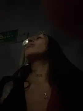 Violeet-Smith online show from November 26, 2025, 11:28 pm