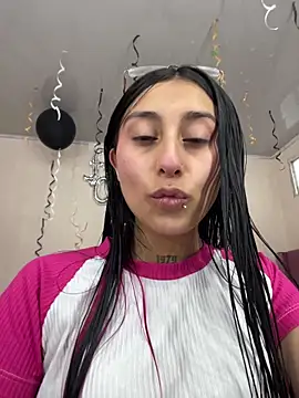 Violeet-Smith online show from January 8, 2026, 7:05 pm