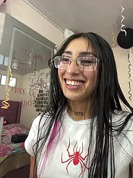 Violeet-Smith online show from January 9, 2026, 6:42 pm