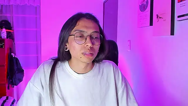  Astrea  online show from March 7, 2026, 2:52 am