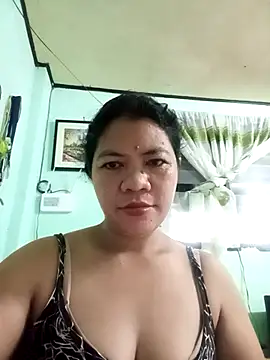 Yummymarie09 online show from October 30, 2025, 10:10 pm