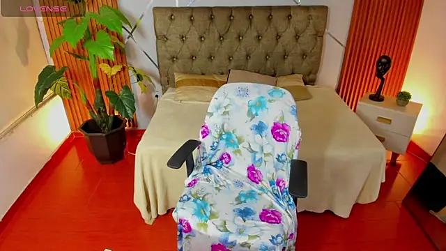 camilaa lux online show from February 12, 2026, 11:49 am