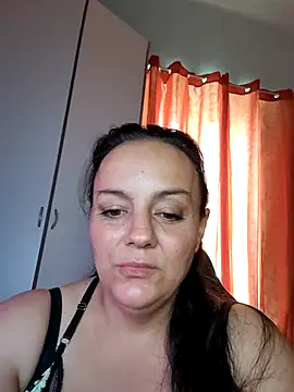 Snapshot of karina_katy chatting on October 21, 2025, 11:33 am karina katy online show from October 21, 2025, 11:33 am