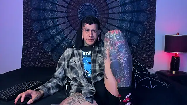 cleoo jhonny online show from January 19, 2026, 12:58 am