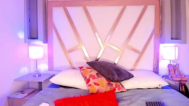 Snapshot of paulina_ruiz_777 chatting on January 7, 2026, 8:44 pm paulina ruiz 777 online show from January 7, 2026, 8:44 pm