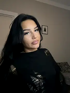 Snapshot of Gabbyys chatting on November 3, 2025, 9:27 pm Gabbyys online show from November 3, 2025, 9:27 pm