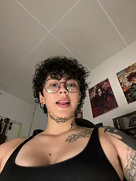 Abby Evanns1 online show from May 19, 2026, 2:45 pm
