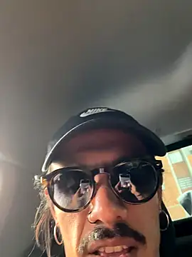 caiiobahia online show from November 10, 2025, 10:09 pm