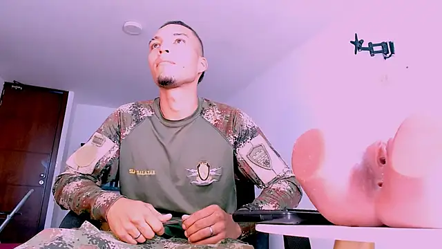 Snapshot of OrionVail24 chatting on October 25, 2025, 7:19 pm OrionVail24 online show from October 25, 2025, 7:19 pm