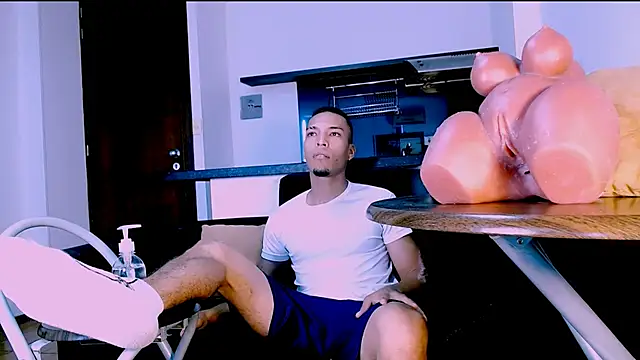 Snapshot of OrionVail24 chatting on October 27, 2025, 7:07 pm OrionVail24 online show from October 27, 2025, 7:07 pm