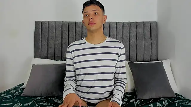 jeff walker1 online show from April 14, 2026, 8:37 pm