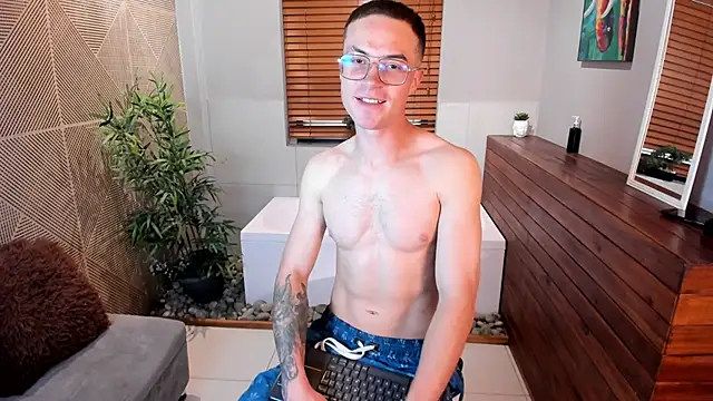 Lil James online show from November 6, 2025, 7:48 pm