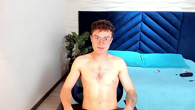 Lil James online show from March 6, 2026, 4:09 am