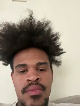 Mrmakeherwet Tez online show from February 4, 2026, 10:47 pm