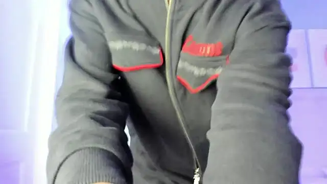 ApoloRicci online show from January 12, 2026, 4:45 pm