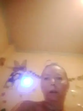 Mairi702 online show from November 4, 2025, 12:15 pm