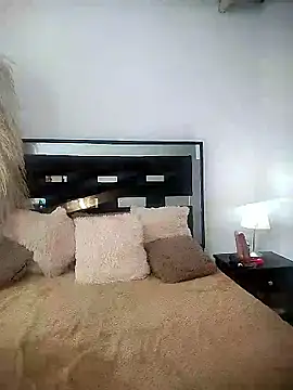 Snapshot of AmberBlazzee chatting on October 21, 2025, 1:34 pm AmberBlazzee online show from October 21, 2025, 1:34 pm