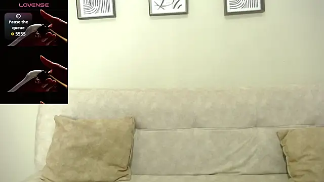 Snapshot of Eris_bbw_ chatting on October 21, 2025, 6:25 am Eris bbw online show from October 21, 2025, 6:25 am