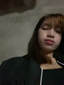 2k7-sex online show from December 1, 2025, 3:55 am