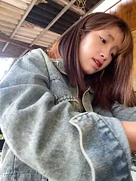 2k7-sex online show from December 3, 2025, 4:31 am