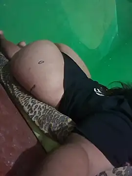 bebeeecitahot33 online show from April 5, 2026, 2:25 pm