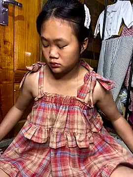 Junny211 online show from October 22, 2025, 6:46 am