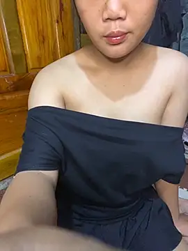 Junny211 online show from October 29, 2025, 6:20 pm