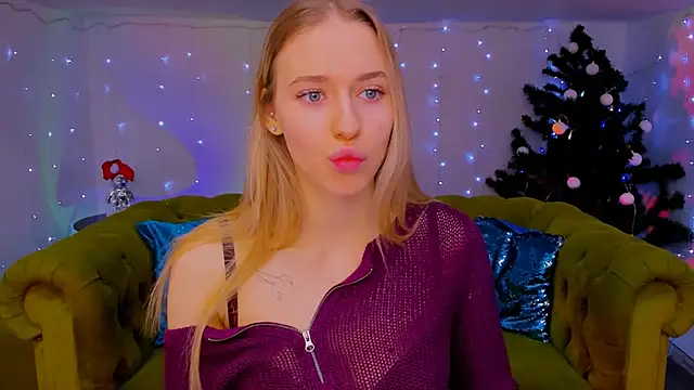 sassy cutie online show from December 22, 2025, 5:59 am